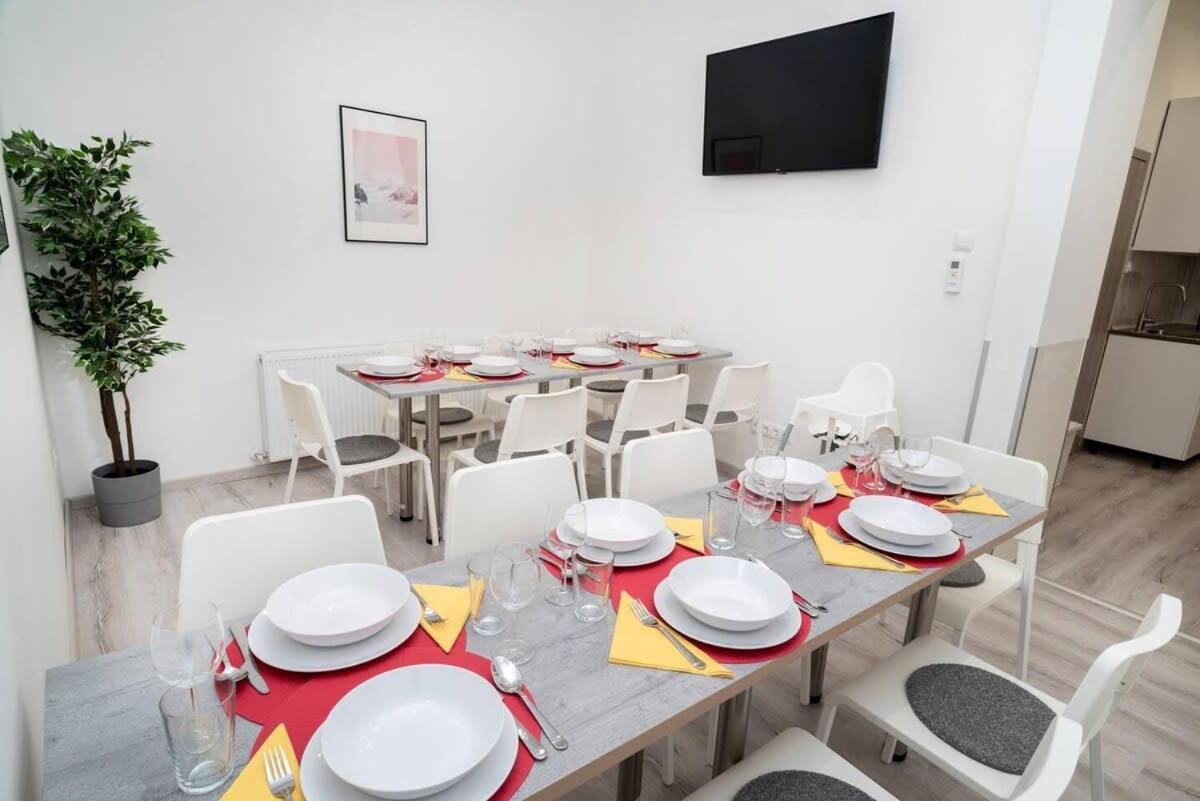 Very Extra Large Brand New Aircon Apartment Budapest