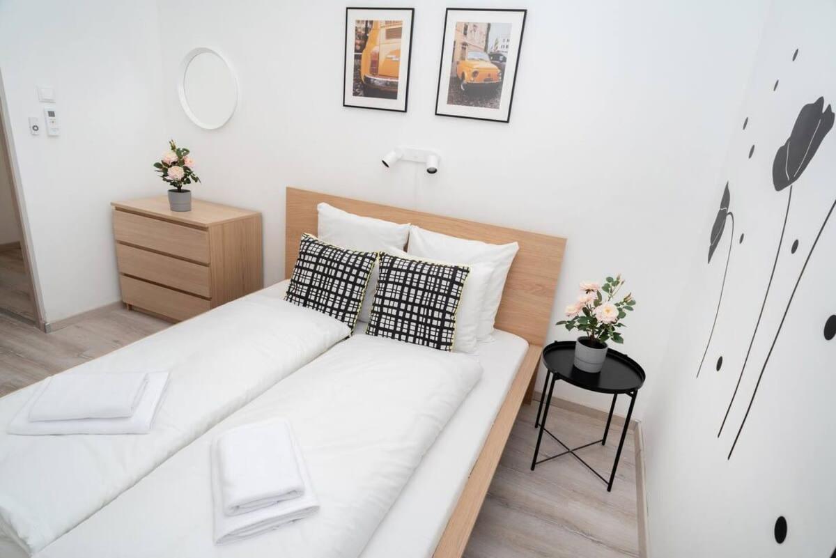 Very Extra Large Brand New Aircon Apartment