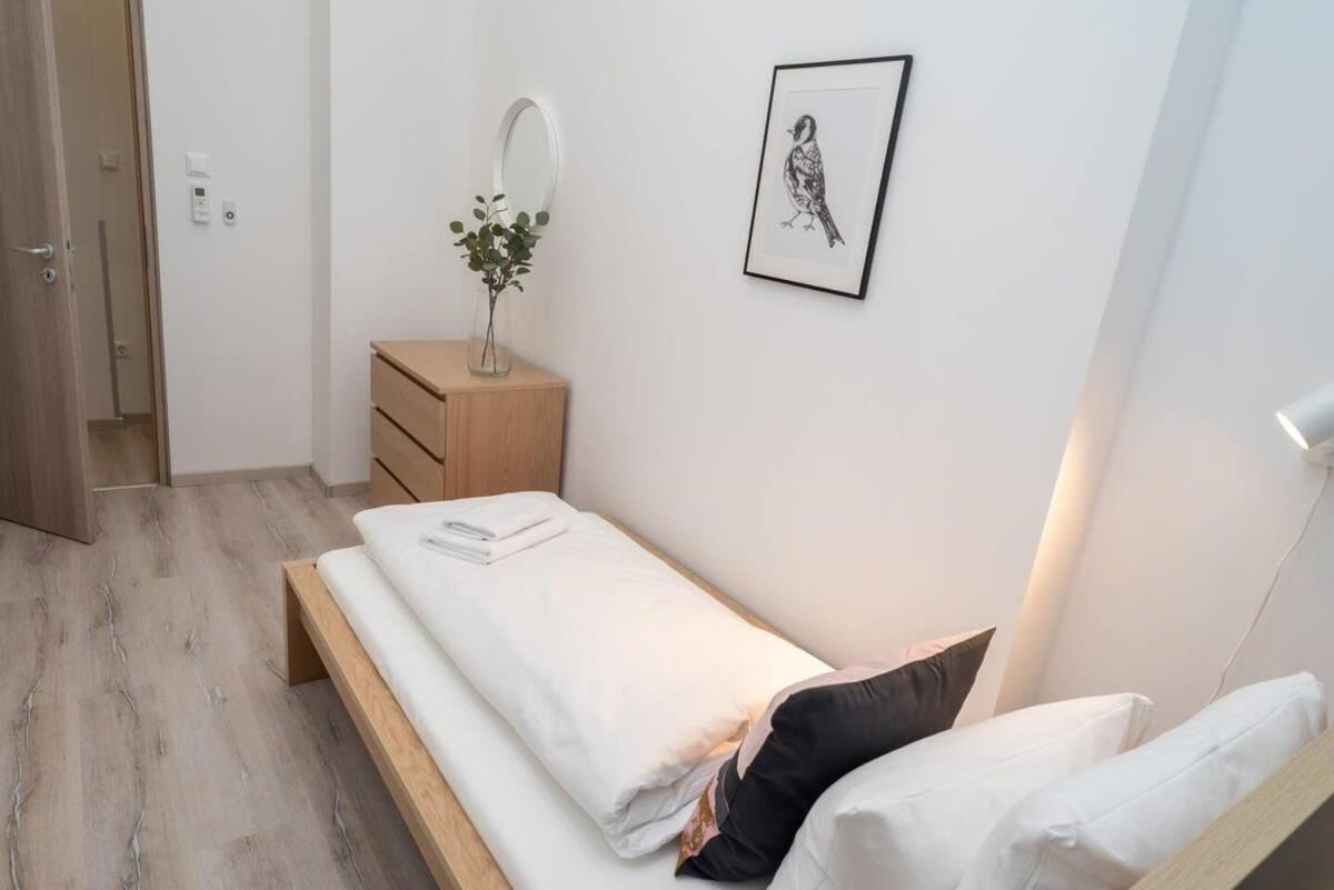 Very Extra Large Brand New Aircon Apartment *