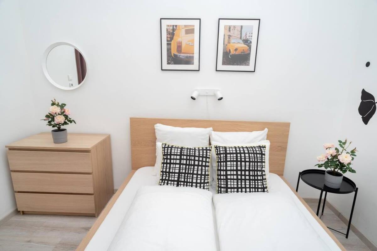 Very Extra Large Brand New Aircon * Budapest