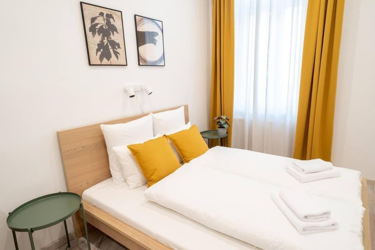 Very Extra Large Brand New Aircon Apartment *
